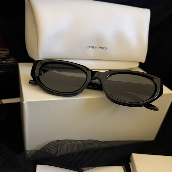 Gentle Monster Black Narrow Sunglasses Y2K Chic Statement